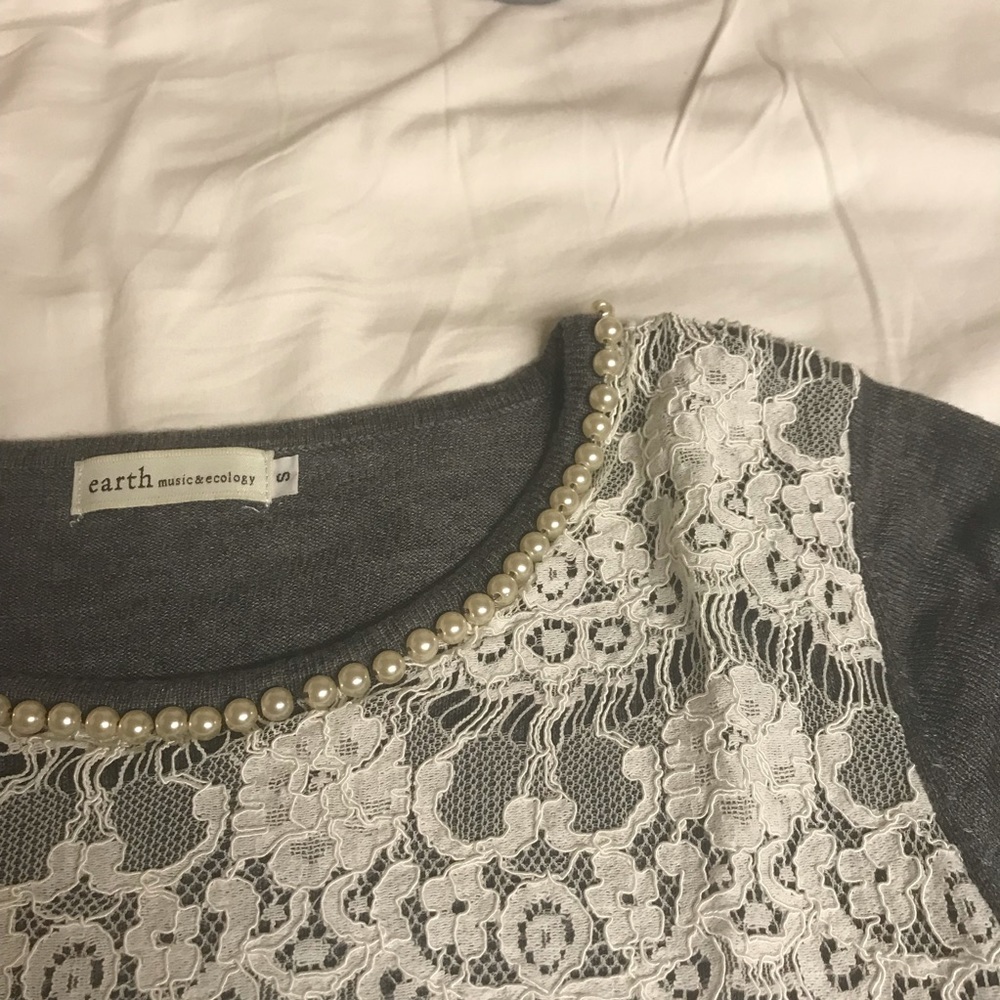 Gray sweater with white lace and pearls